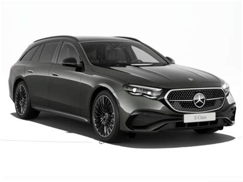 Mercedes-Benz Classe C berlina e station wagon in un concessionario