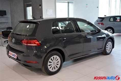 Dettaglio del colore Grigio Scuro su una Volkswagen Golf 7
