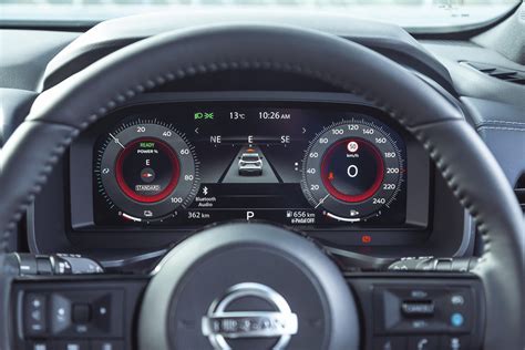 Nissan Qashqai Intelligent Cruise Control display