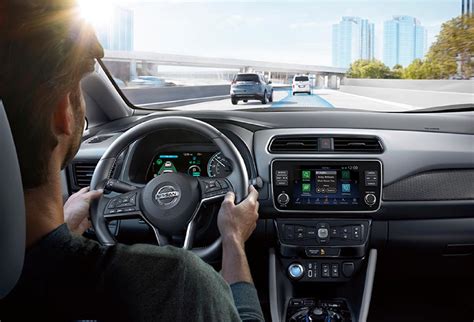 Nissan ProPILOT Assist icona sul cruscotto