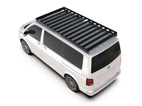 Volkswagen T6.1 Multivan con portapacchi da tetto e attrezzatura