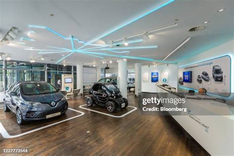 Interno del Renault Electric Vehicle Experience Center di Berlino
