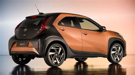 Dettaglio del design frontale della Toyota Aygo X
