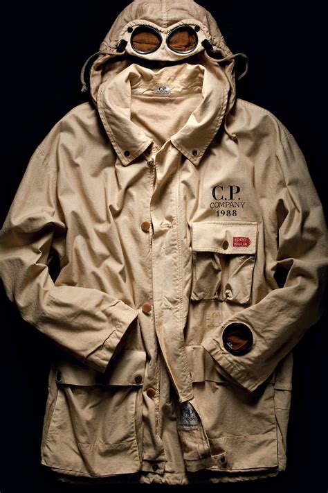 Massimo Osti con la Goggle Jacket alla Mille Miglia