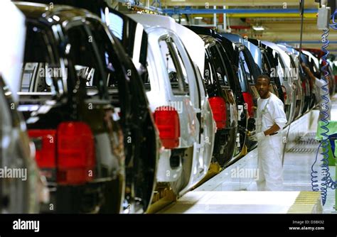 Volkswagen Sharan production line