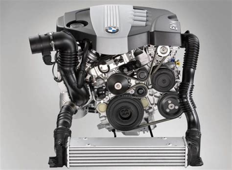 Motore BMW N47 in dettaglio