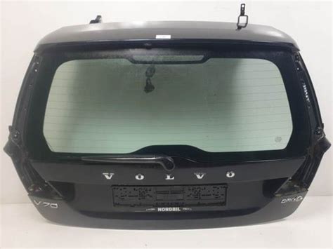 Bagagliaio Volvo V70 con portellone aperto