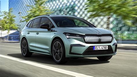 Skoda Enyaq iV in strada