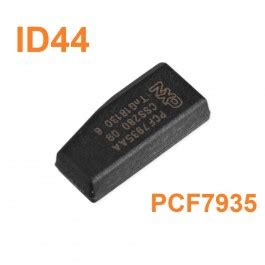 Dettaglio di un chip transponder ID44 PCF7935