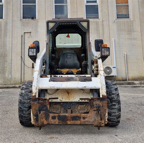 Minipala gommata Bobcat in azione