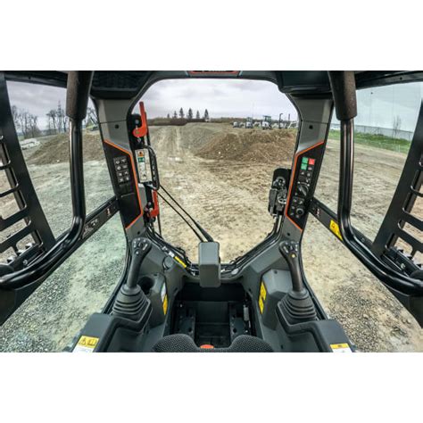 Interni cabina Bobcat con display