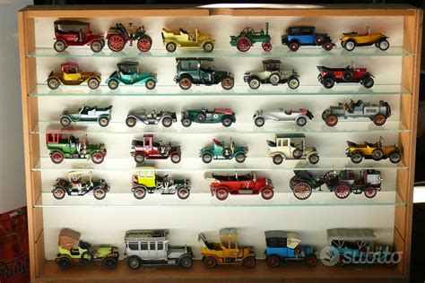 Collezione di modellini di auto d'epoca 1:43