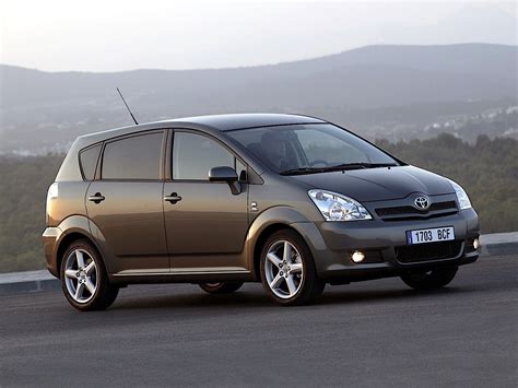 Toyota Corolla Verso generazioni