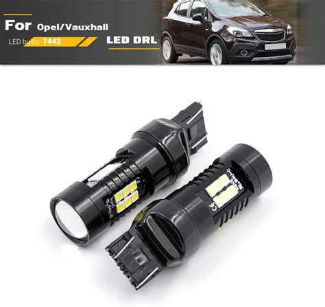 Opel Mokka con luci diurne LED accese