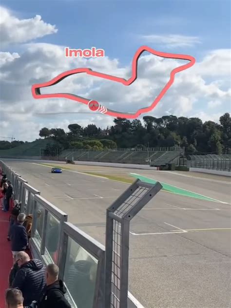 Supercar in pista sul circuito di Adria