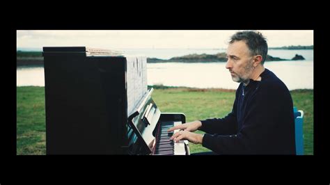 Yann Tiersen al pianoforte