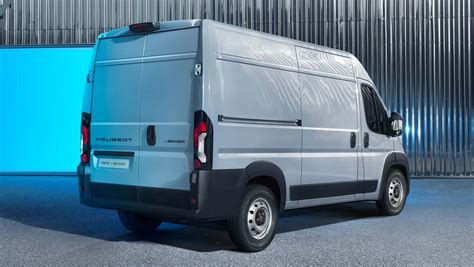 Peugeot Boxer in ambiente di lavoro