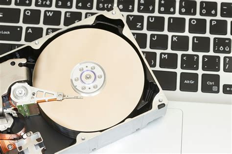 Verifica dei cavi di un hard disk esterno