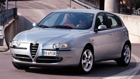 Alfa Romeo 147 in strada