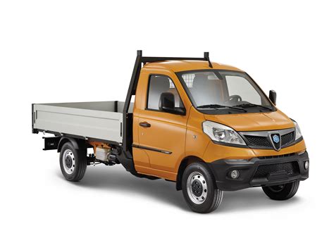 Piaggio Porter NP6 4x4 su terreno sconnesso