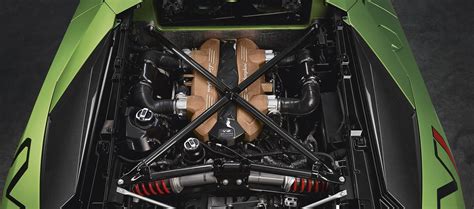 Lamborghini Revuelto motore V12