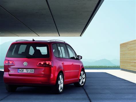 Volkswagen Touran II su strada