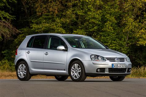 Volkswagen Golf 5 vista laterale