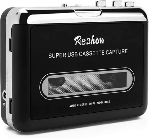 Audiocassette e un moderno convertitore in MP3