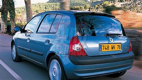 Renault Clio 2004 vista anteriore