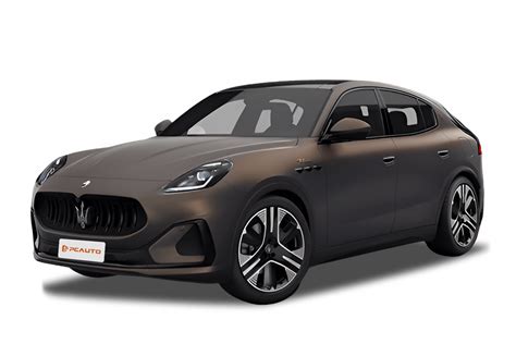 Maserati Grecale prototipo camuffato