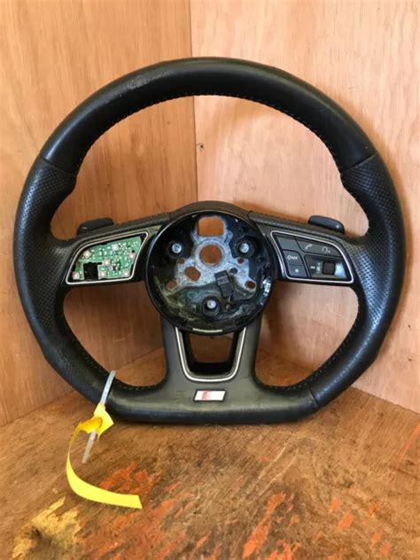 Volante Audi A3 con comandi multifunzione