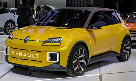 Renault 5 con la caratteristica decorazione 