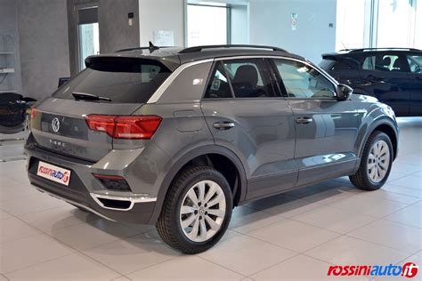 Volkswagen T-Roc colori metallizzati