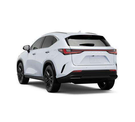 Lexus NX 450h+ in ricarica
