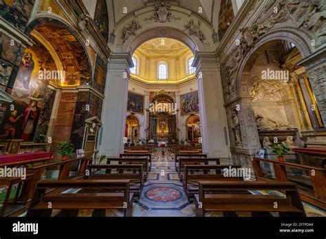 Vista di Santa Maria della Pace a Roma