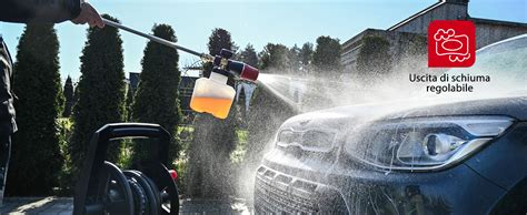 Lancia schiuma applicata su auto