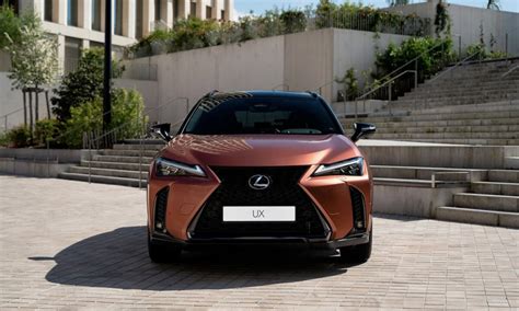 Immagine di una Lexus NX 300h con un impianto GPL installato