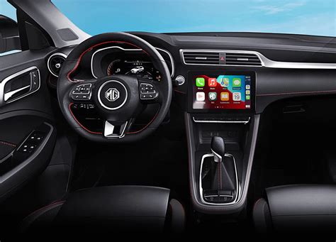 Interni della MG 3 con il grande schermo centrale dell'infotainment.