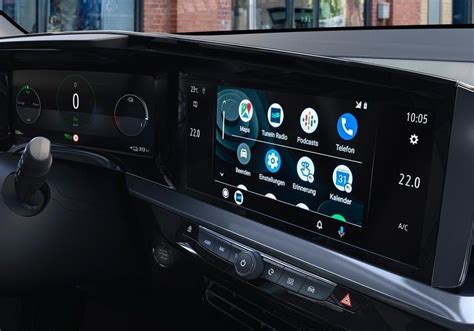 Plancia Opel Crossland con schermo multimediale