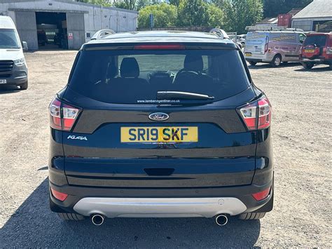 Ford EcoBlue Titanium SUV