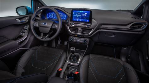 Interni Ford Fiesta con display SYNC 3