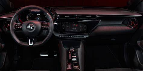 Interni Alfa Romeo Junior con display