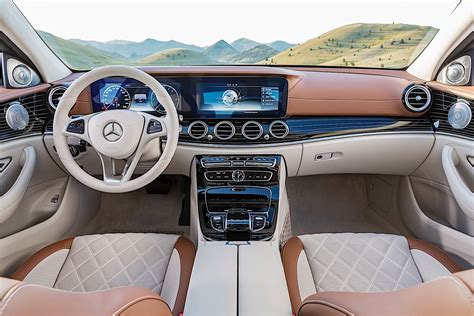 Interni Mercedes-Benz Classe E W213