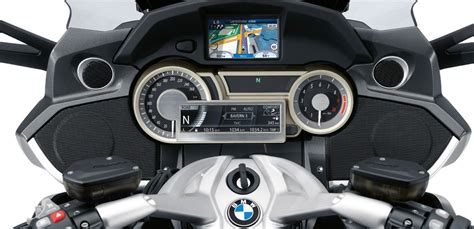 Vasta gamma di accessori BMW Motorrad in esposizione
