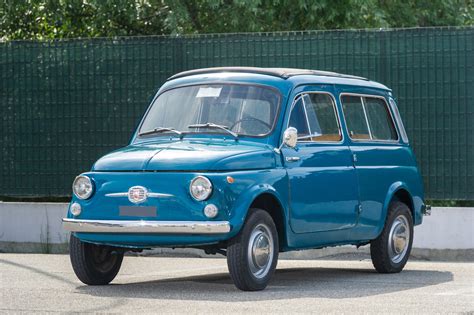 Fiat 500 Giardiniera in a scenic location