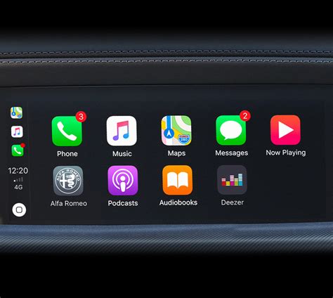 Interfaccia del sistema di infotainment Skoda con icone delle app