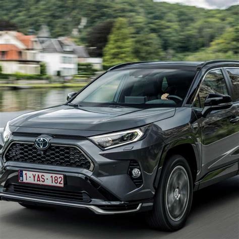 Toyota RAV4 generazione e vendite