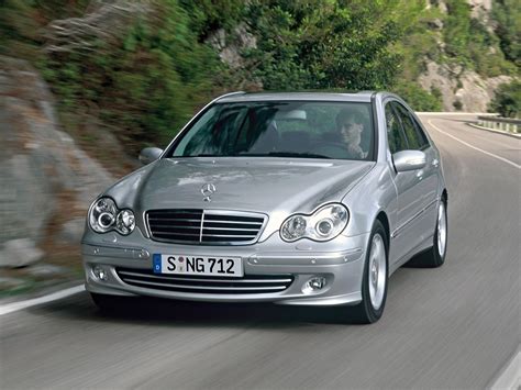 Mercedes-Benz Classe C W203 su strada