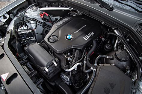 Motore BMW B47 in sezione trasversale
