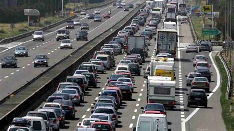Strada con traffico leggero